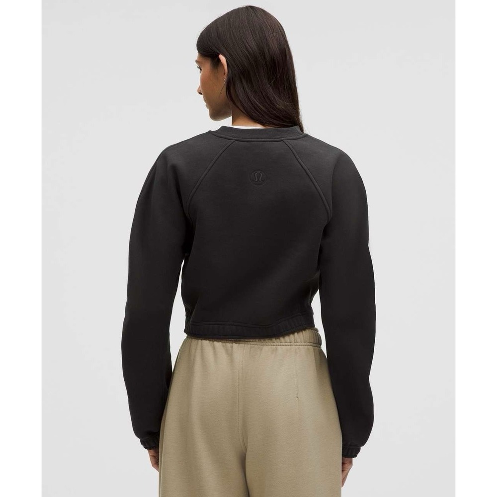 NWT Lululemon Scuba Cropped Relaxed Crewneck Black XS - Picture 2 of 10